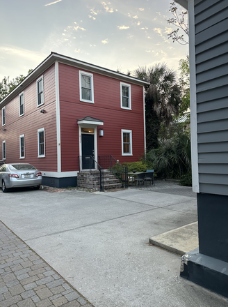 Street View - Shared MUSC Housing Close to Campus