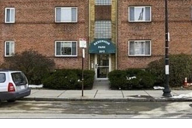 Outside Street View - 2012 - Comm Ave Parking Available Condo