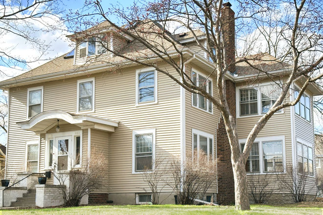 Front of house - Third Level Apartment in Merriam Park