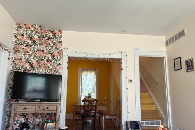 living room and dining room and stairs - 3-bedroom Near Northwest Neighborhood House