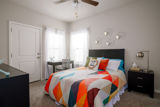 Bedroom - The Heights 3x3.5