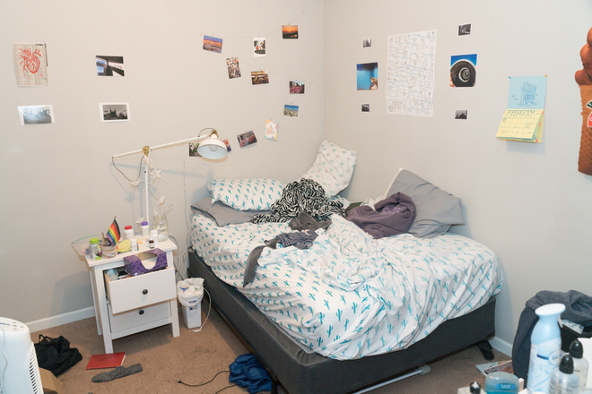 Bedroom - Temple Villas- 1525 W Norris B Apartments