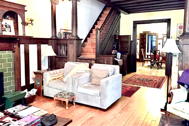1st floor, entrance - Spacious Private Room & Bath in Victorian House/Penn Affiliated/All Utilities Inc./3rdFl.
