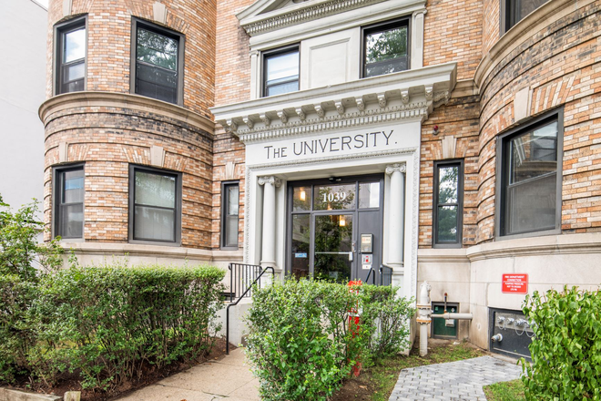 Photo - The University Apartments