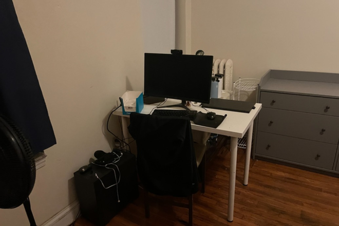 Bedroom - 1 room available in 3 bed 2 bath apartment at Washington Square