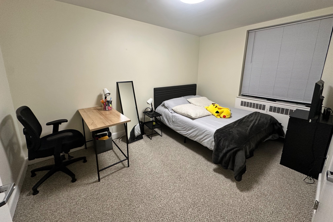 Bedroom - Room close to Harvard