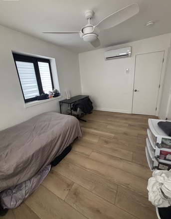 Bedroom - 1 room available in a 2b/1b near mission park stop