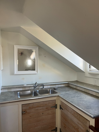 Bedroom - Spacious apartment near campus