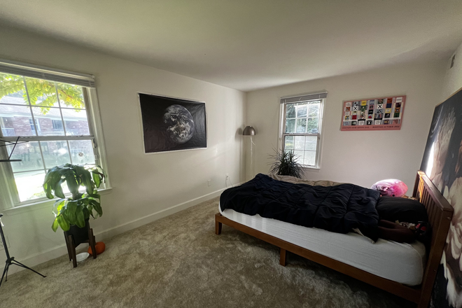 Bedroom for Rent. - Room in Greenbelt Historic District - 15min from Campus