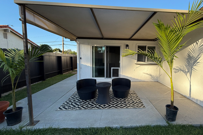 Back Patio - Upgraded Duplex · Parking, Laundry & Yard – Walk/Bike to Chapman 10-Month Student Lease Duplex