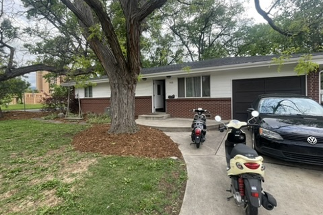 Front view - Four Person Ranch-style with Backyard