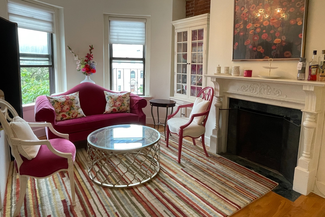 Living Room - Summer Sublet May-Aug CLOSE TO NEU, FULLY FURNISHED