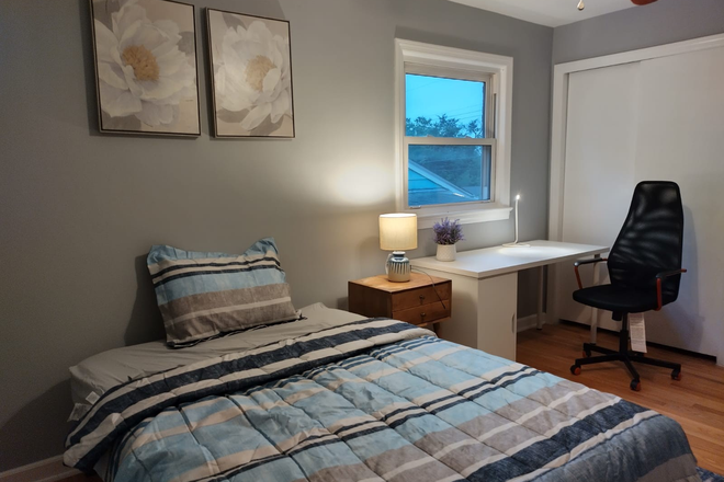 room - Live Close to College, Commute Easy – Walk To Metro House