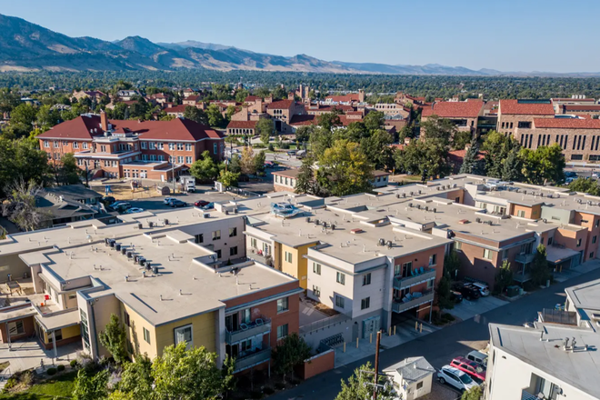 Outside Building View - SAGA Boulder Apartments