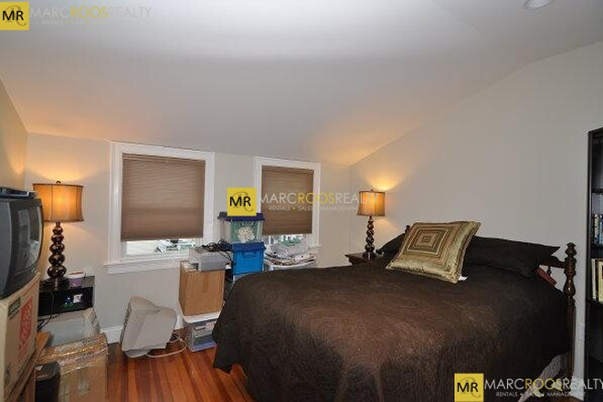 Call NOW for showings! 617-236-8600 - CROSBY RD - CH HILL TOP FLR 2BR NEAR BC CAMPUS FOR *9/1/2026* W/ RNTL PRKNG, 2 BATH, LNDRY IN BLDNG! Apartments