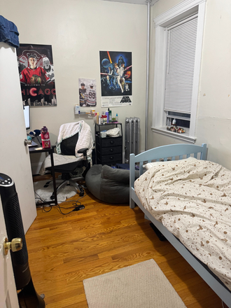 The offered bedroom - Close to campus Apartments