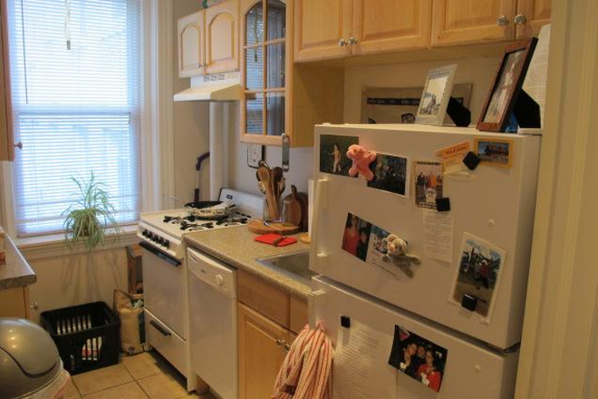 x - Walbridge St Studio Allston Apartments