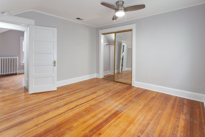 Upstairs Bedroom - Lovely Home: 4 BD, 3 Full Bath, 3 Car Parking, Large Yard, All The Amenities