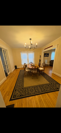 Dining Room - House near Bus Route or 5 minute drive to campus