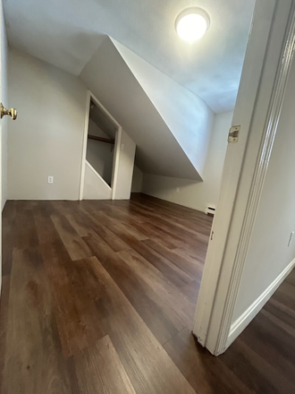 bedroom - Avail 7/1/26 Cozy two bedroom great for 2-4 people in the center of town Apartments
