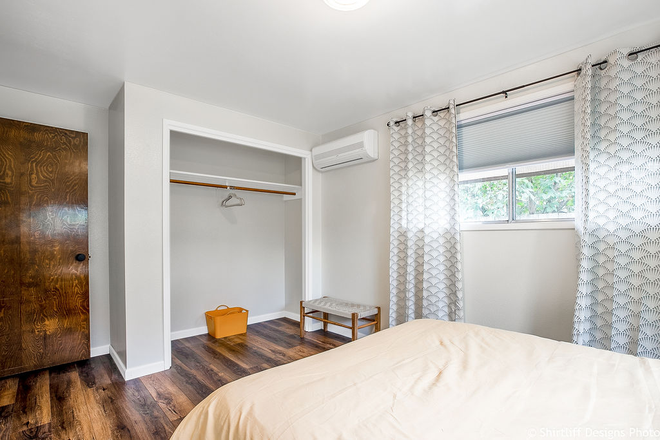 2nd bedroom - Eugene Retreat walk to Autzen House