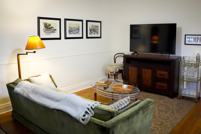 897 Blythe St - Living Room - Furnished Single Family Home near Cooper Young
