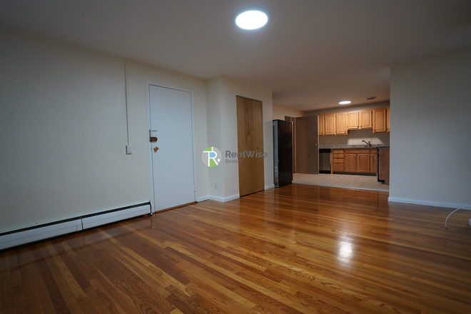 1 - SEPT 2026-Gorgeous 2 bed on Babcock, H/HW inc. No Broker Fee! Apartments