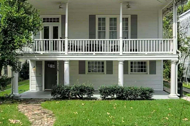 View of Front of House - Beautiful Balcony with Outdoor Furniture and Ceiling Fans and Porch - 2128 Pine Street - Fully Furnished | Easy Walk to Tulane / Loyola | Recently Renovated
