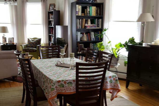 Dining Room - Beautiful spacious, bright & sunny 2 BR on Prospect St., College Hill, East Side, Providence. Apartments