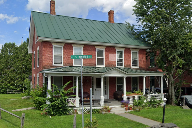 15 S. Windsor - Availability at 15 S. Windsor St, and 169 Chelsea St. (1BR, 2BR, and Studio units) Apartments