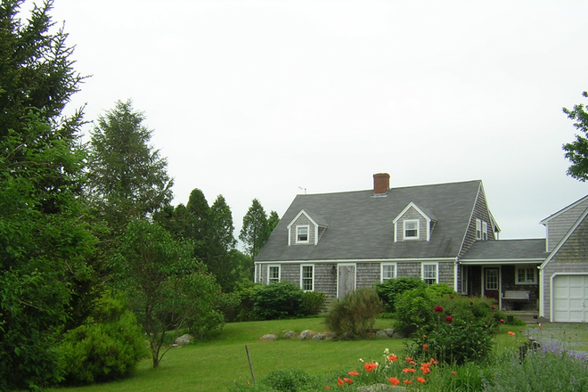 front of home - Cape Cod home, furnished winter rental