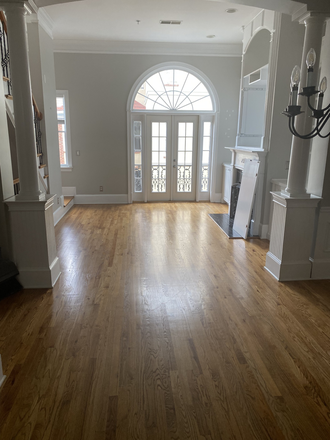 living room area - Clifton Heights Townhome walking distance from Emory campus