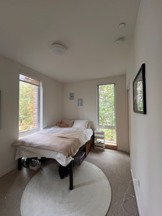 Bedroom - Olympia Place Apartments