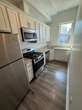 Kitchen - Looking for Roommate - 3 Bed 2 Bath with Balcony, 10 Min From Campus, Next to Trolley, $1070 Apartments