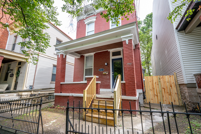 2718 Jefferson Exterior - 2718 Jefferson Ave