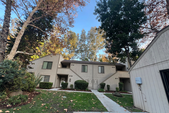 Outside - 1.4 miles from UCR. Quiet relaxing escape with pool Condo