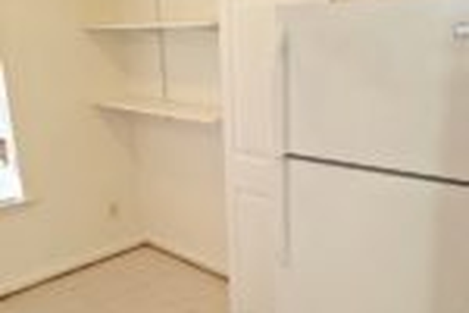 Kitchen side-view - (ODUrent) 1442 W. 42nd St. House