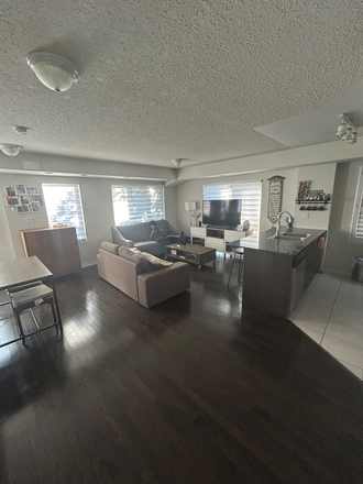 Living room - Spacious one bedroom in Junction beside lots of amenities House