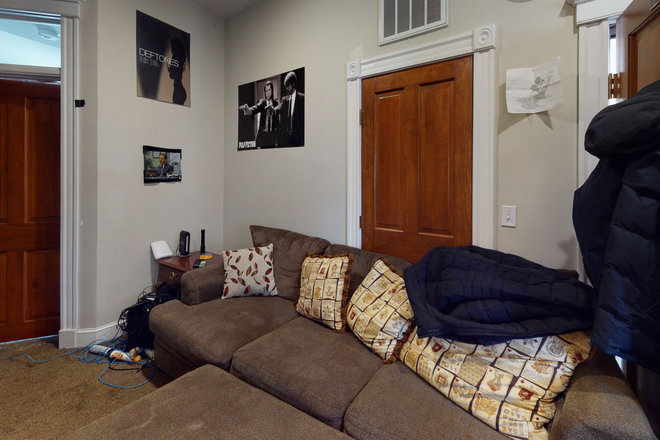 Call NOW for showings! 617-236-8550 - BOYLSTON ST - TRUE 3BR IN COVETED SYMPHONY CONDO BLDNG W/ H&HW INC, LNDRY ON SITE AVAIL *9/1/2026*