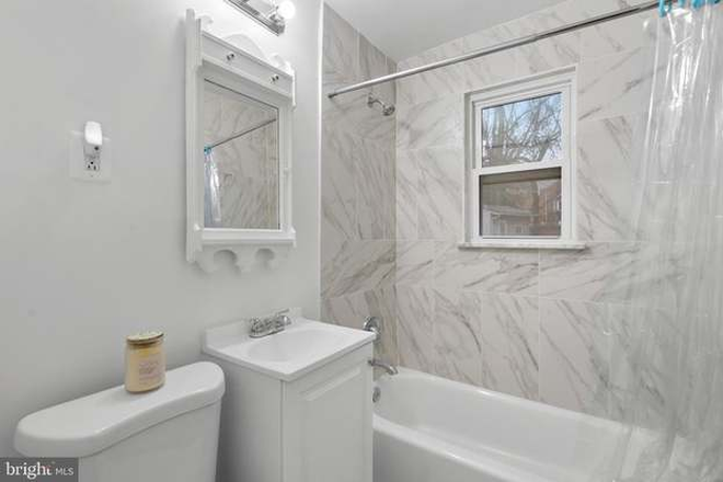 Bathroom - University Blvd - Room available