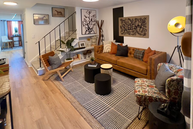 living room - The Den Cedar Ridge (Summer Sublet) Townhome