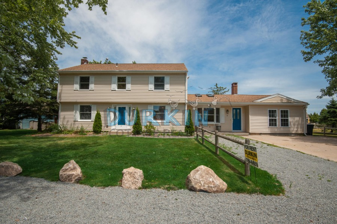 Exterior - Open 4 Bed House with Skylight Windows