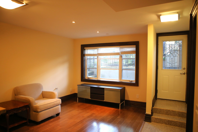 Living Room (extra study space) - New & Bright Renovated 2-Bedroom Suite in the Annex Near UofT | 1100 sq ft | All Utilities Include