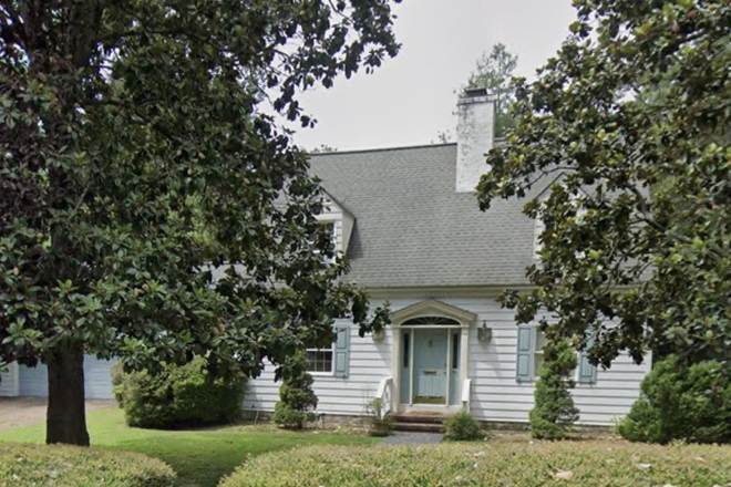 front of the house! - Summer Sublet (with awesome pool in backyard!) House