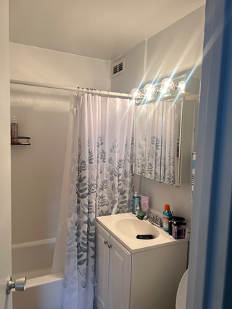 Bathroom - Prairie Shores Apartments