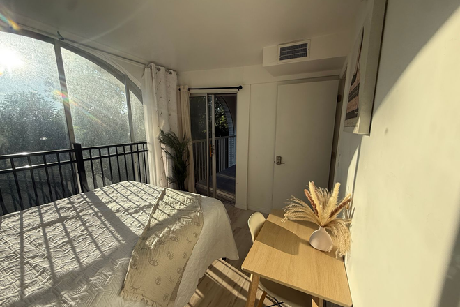 Bedroom - Spacious Private Girl Furnished Room Floor to Ceiling windows w/ amazing view Apartments