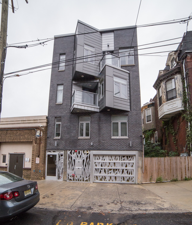 front - Gorgeous Spacious 3 bed 2 bath apartment