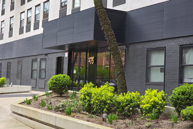 Building entrance - Highrise Chinatown Apartment next to F train, 15th Floor with balcony and view over river
