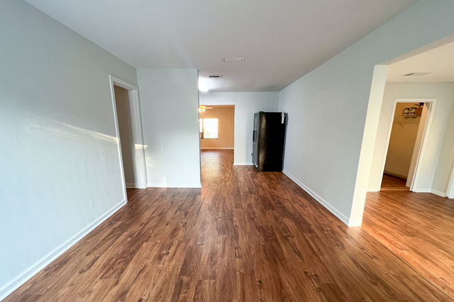 Photo - Pet Friendly 4BR/2BA Home Near UF Available for Fall 2026!