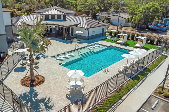 Everest Largo Apartments - Everest Largo Apartments